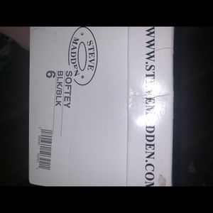 Steve Madden Softie slide-on